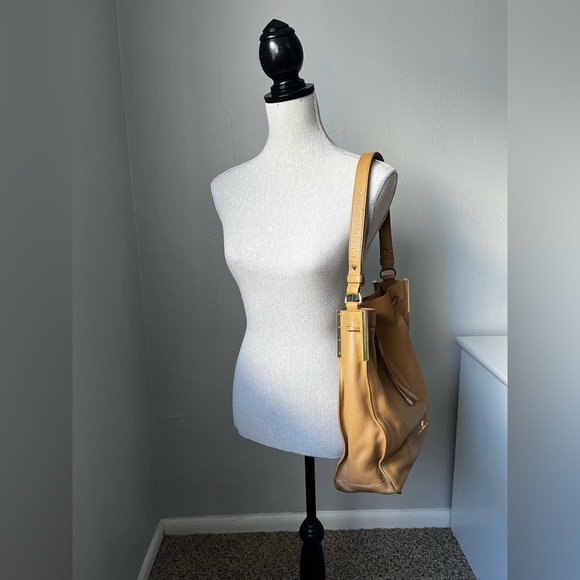 Vince Camuto Camel color shoulder bag - Picture 2 of 16